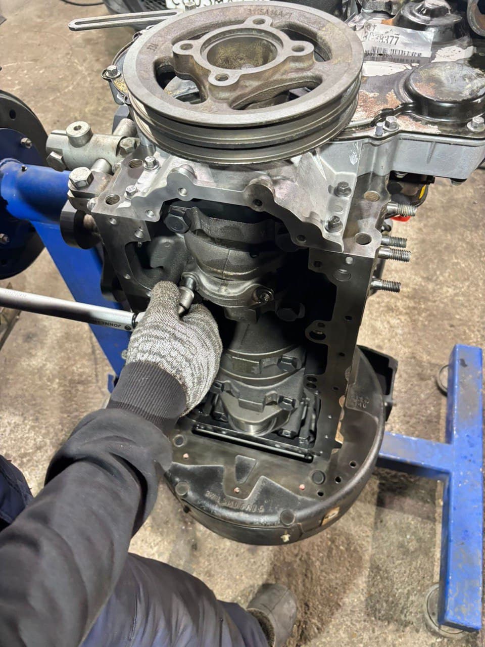 Ремонт двигателя 8