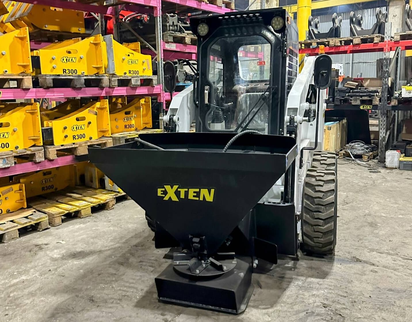 Пескоразбрасыватель